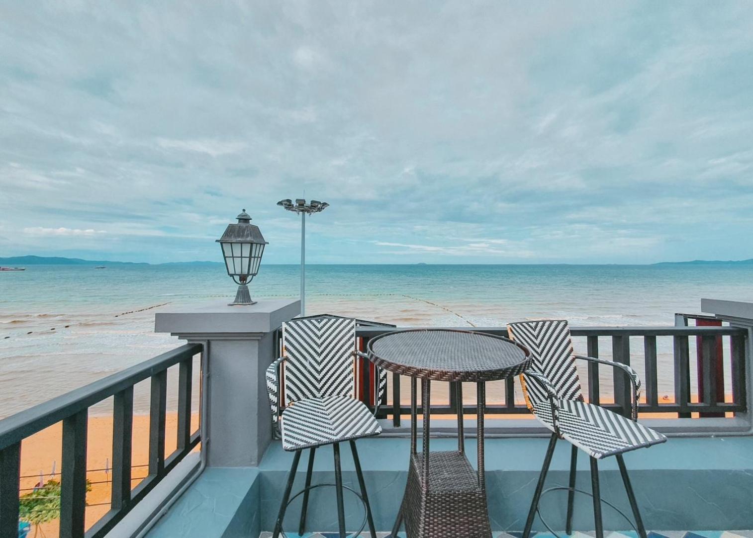 Seaside Jomtien Beach Pattaya Εξωτερικό φωτογραφία